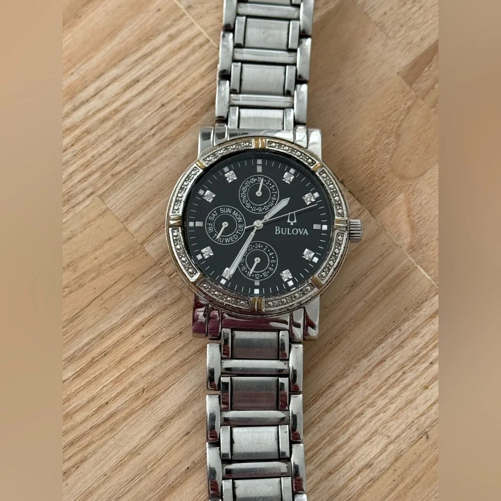 Bulova Diamond Luxury Watch Black Dial Stainless Bracelet Case Diamond Bezel